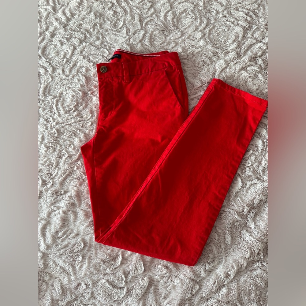 Tommy Hilfiger Slim Stretch Chinos – Size 2 (Never Worn!)